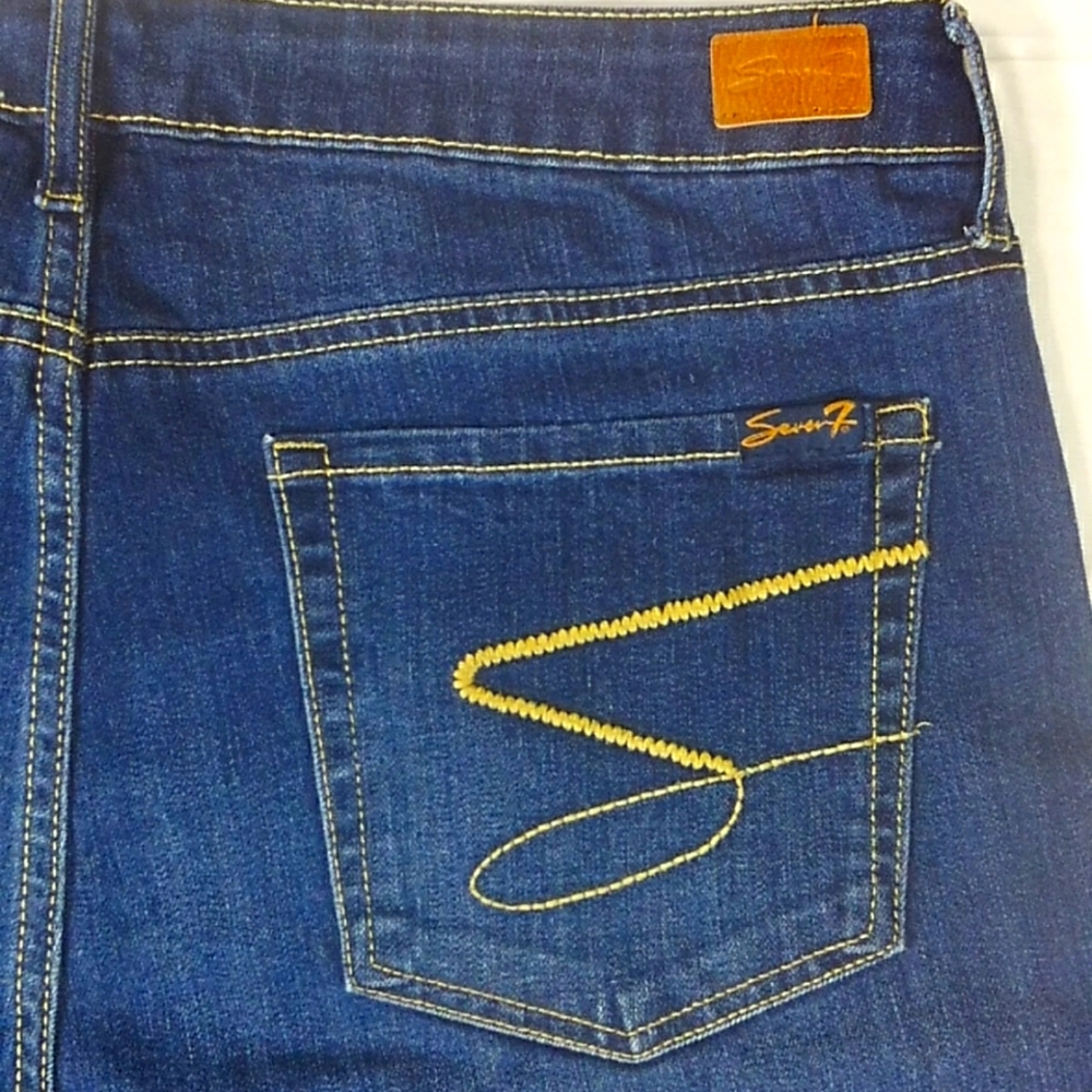 Seven7 Sunset Bermuda Denim Blue Jean Shorts SZ 14 - Picture 8 of 8